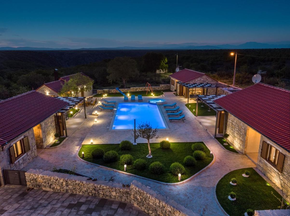 New! Promina Luxury Villa With 72Sqm Heated Pool, Jacuzzi, Infrared Sauna, Tennis Court, Media Room Bogatic Экстерьер фото
